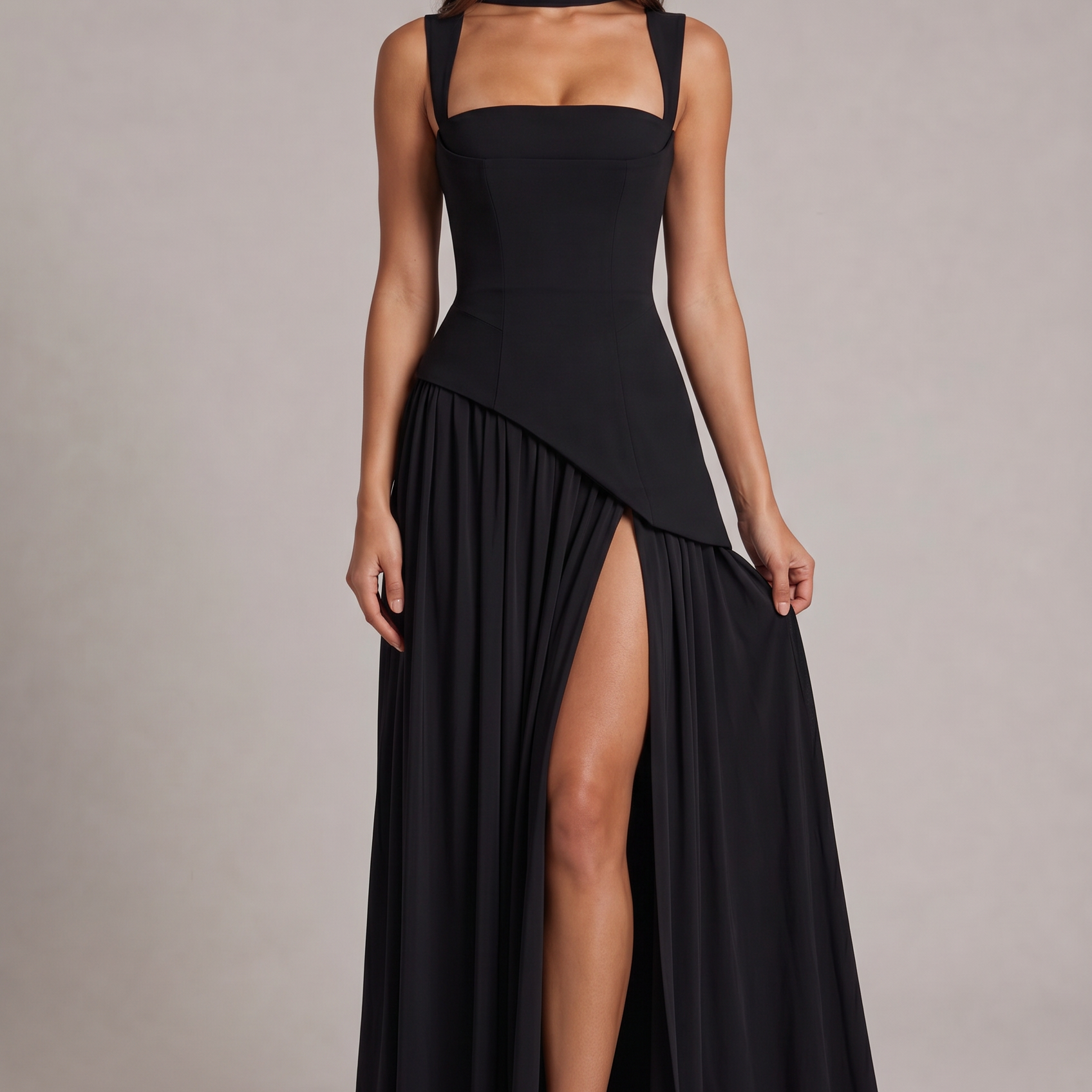 Carlena | Elegancka Sukienka Maxi Bez Ramiączek z Wysokim Rozcięciem i Szalem