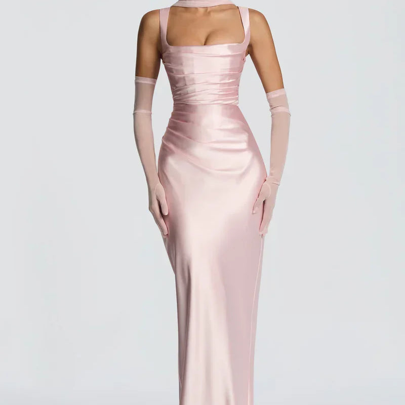 Carlena | Elegancka satynowa suknia maxi z kwadratowym dekoltem